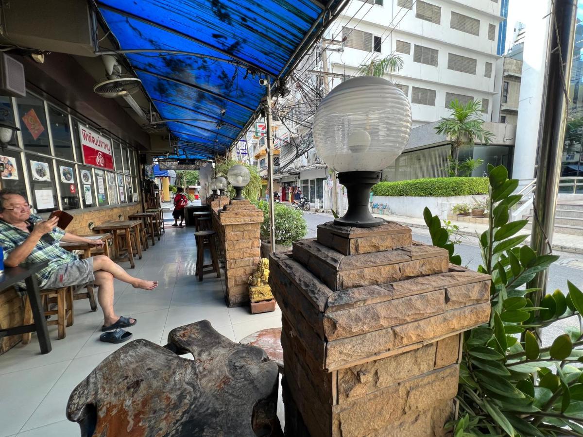 Thaiphiphat House Bangkok Luaran gambar