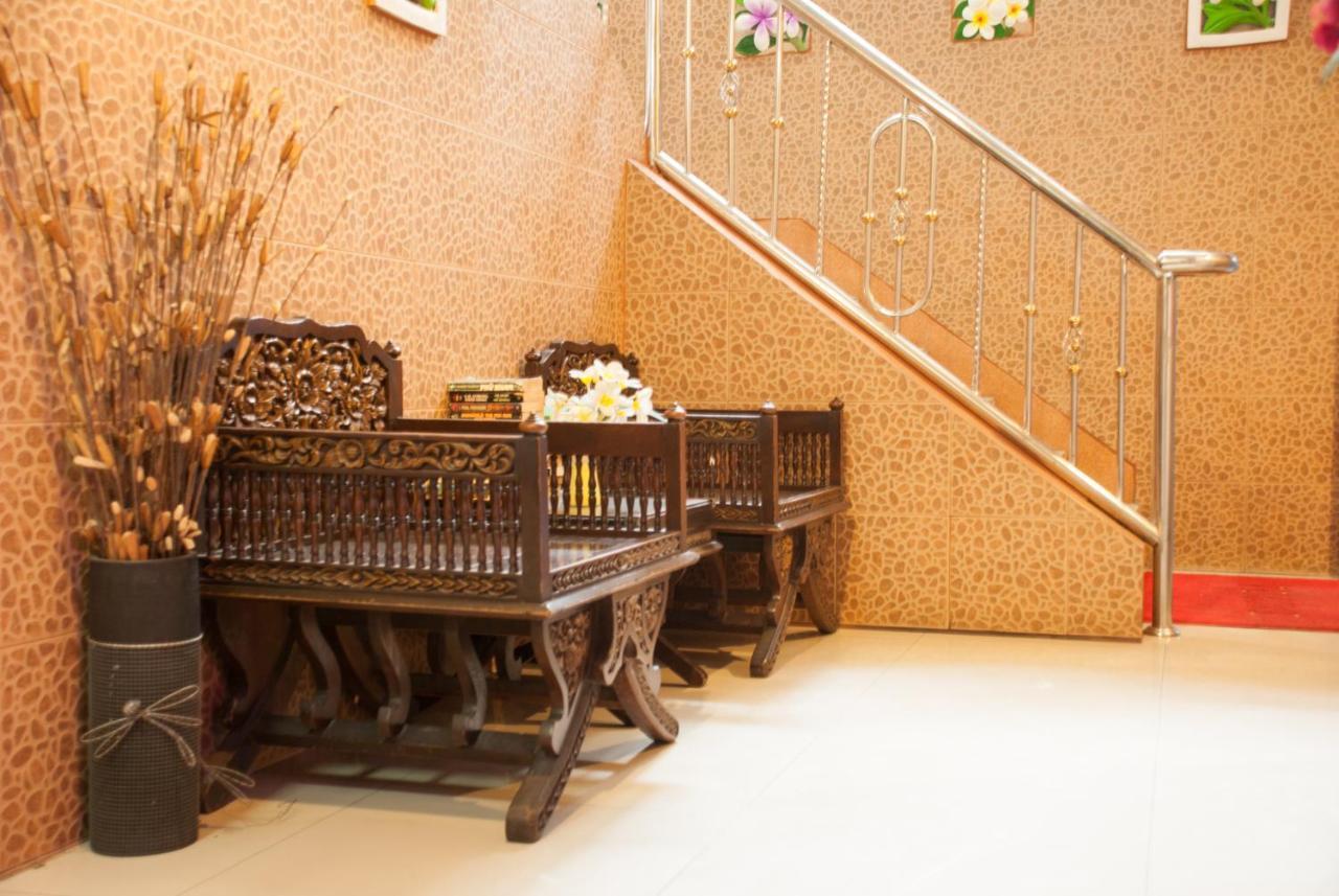 Thaiphiphat House Bangkok Luaran gambar